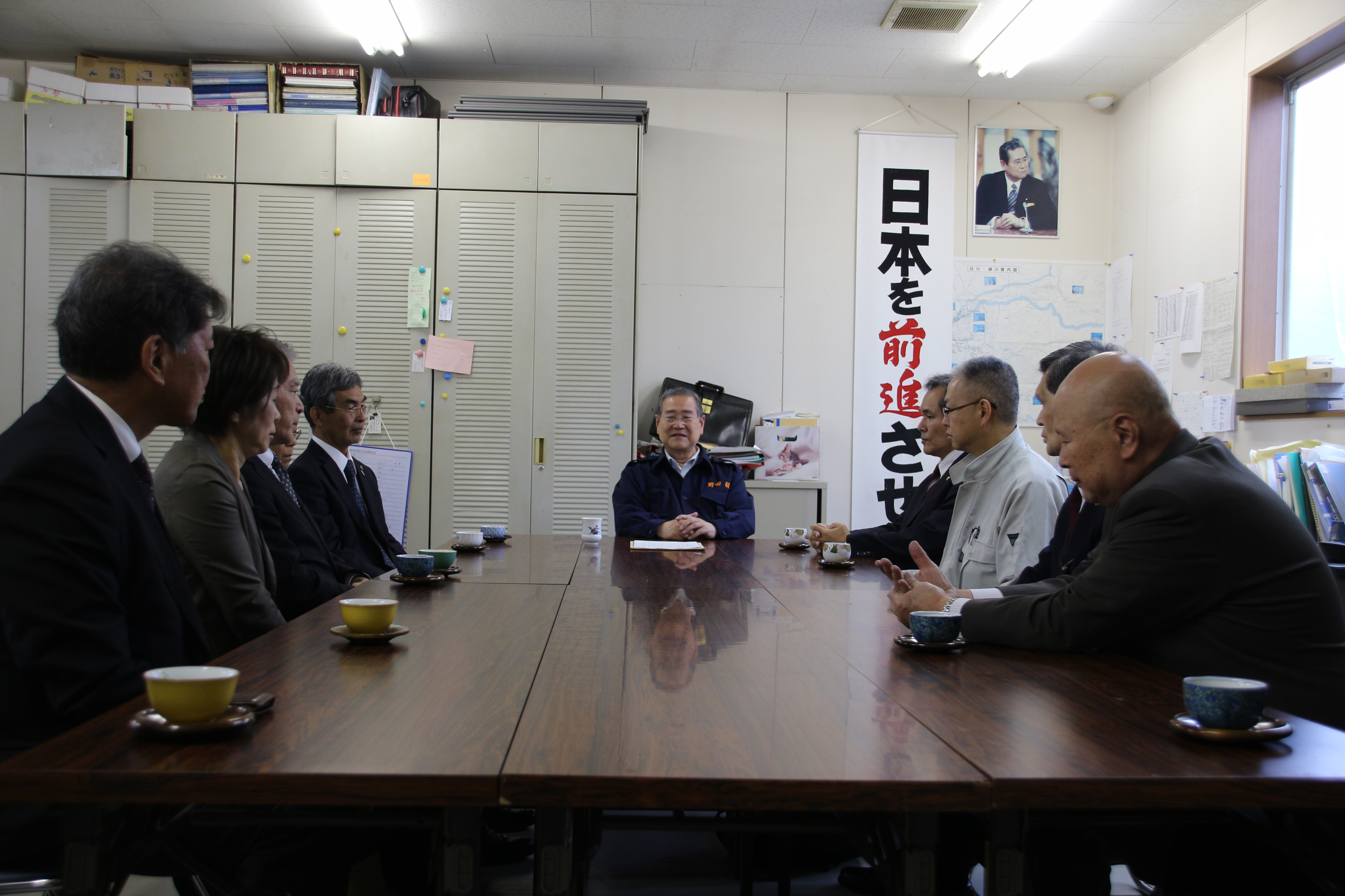 野田毅自民党議員連盟会長と面談（熊本市内・野田毅事務所）